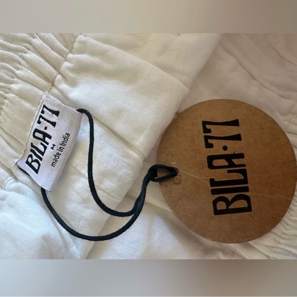 Bila Shorts NWT - Picture 2 of 2